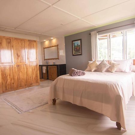 Azamat Self-Catering Apartment Pointe La Rue Εξωτερικό φωτογραφία